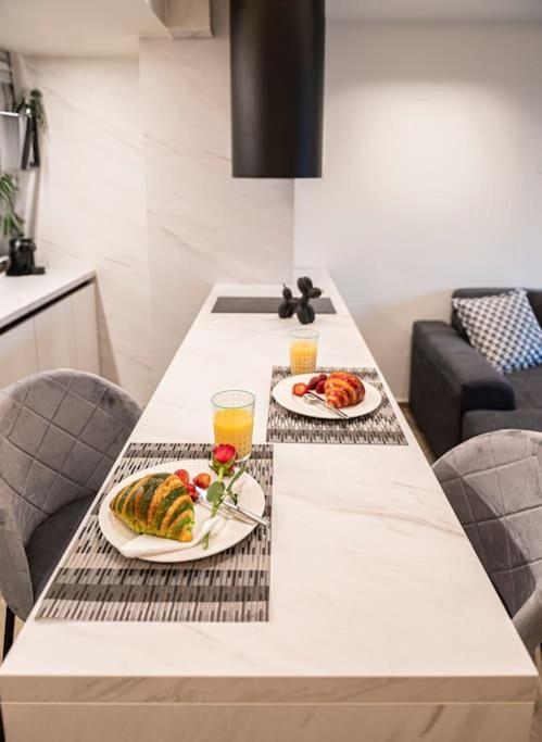 Almasi Luxury Suites Marquise Alexandroupoli Bagian luar foto