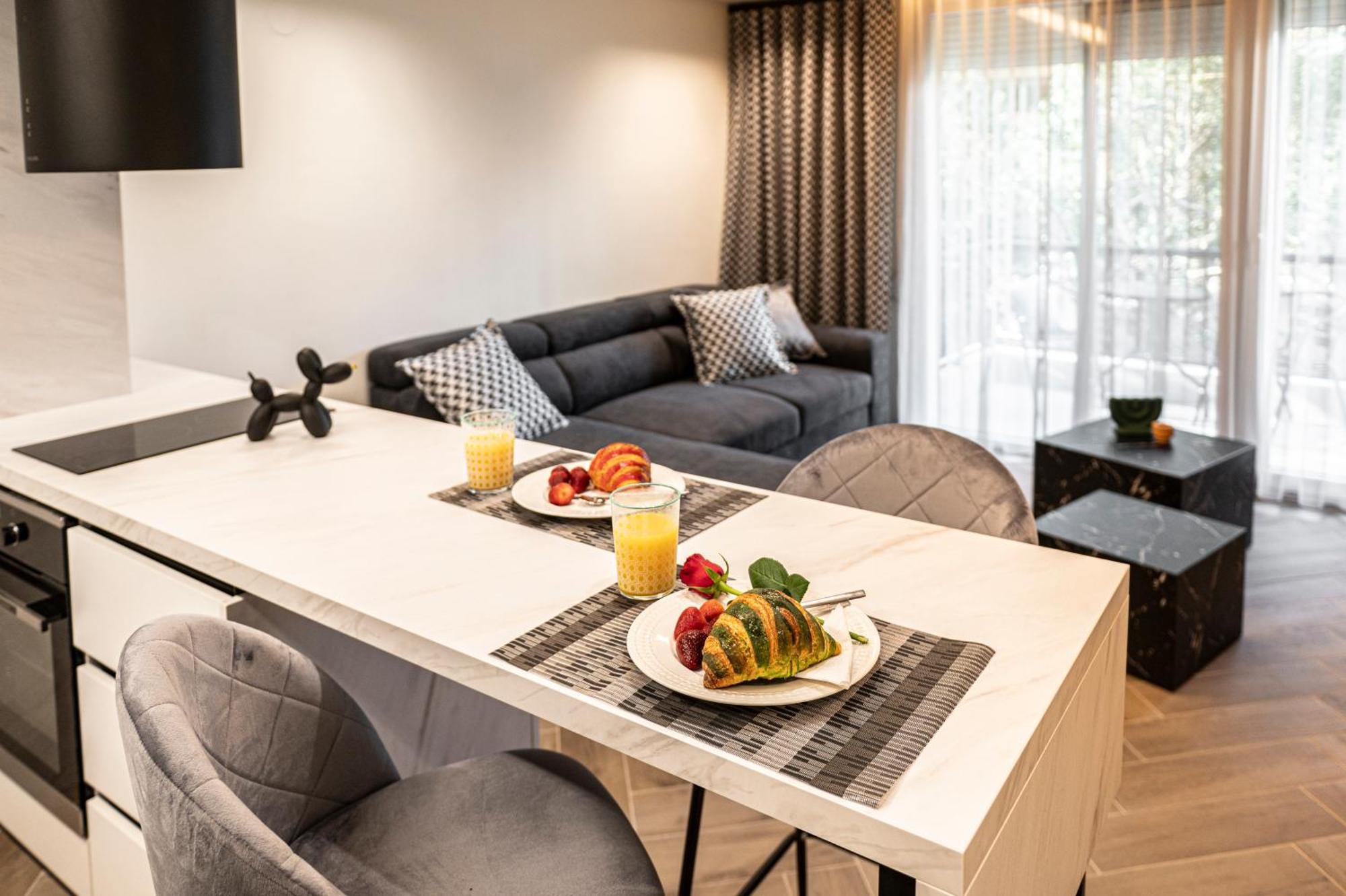 Almasi Luxury Suites Marquise Alexandroupoli Bagian luar foto