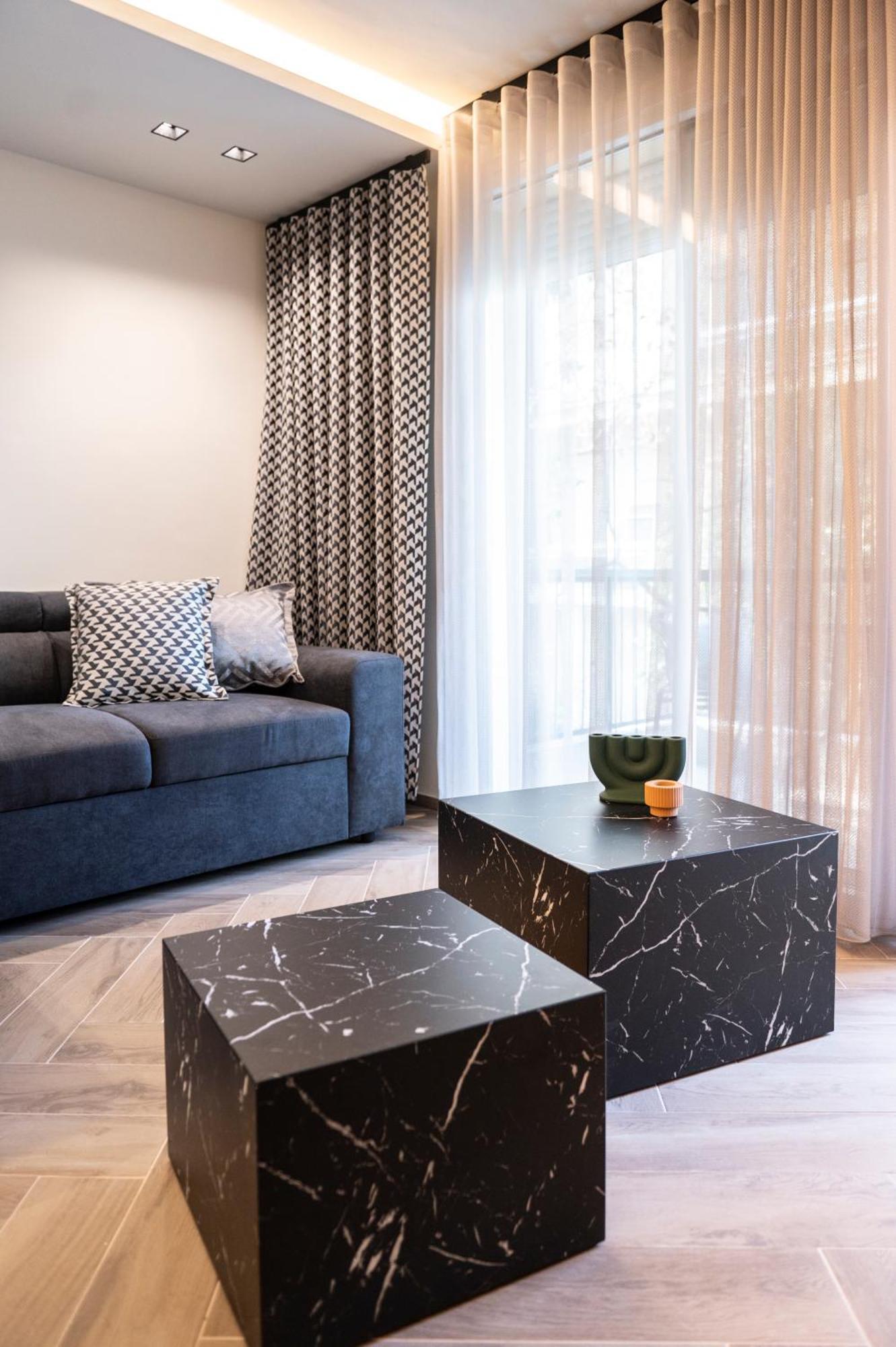 Almasi Luxury Suites Marquise Alexandroupoli Bagian luar foto