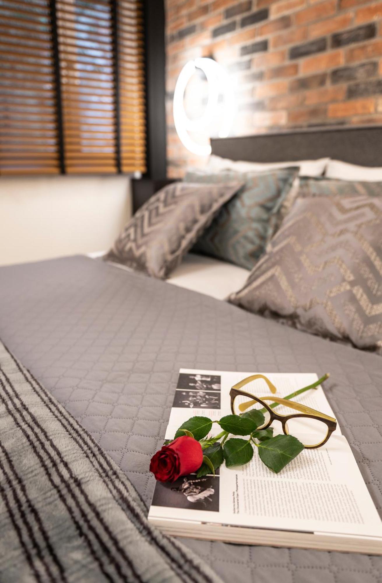 Almasi Luxury Suites Marquise Alexandroupoli Bagian luar foto