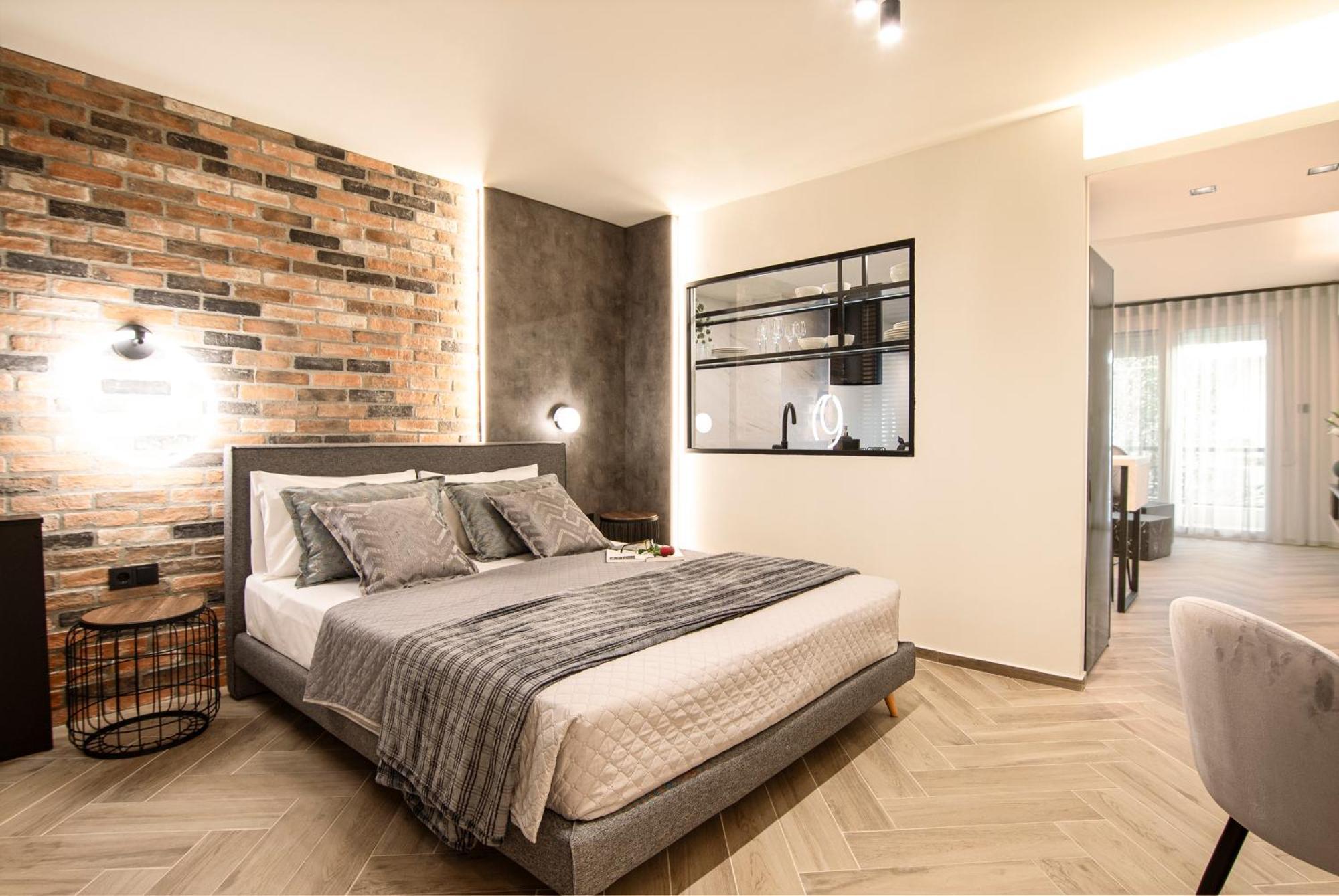 Almasi Luxury Suites Marquise Alexandroupoli Bagian luar foto